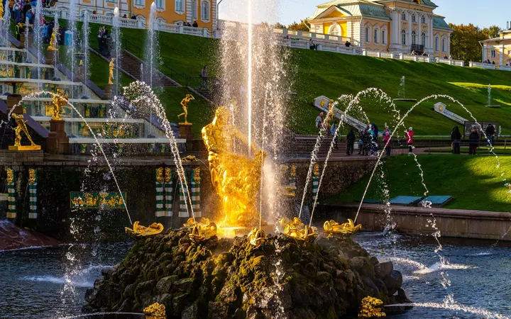Петергоф. Фонтаны Нижнего парка