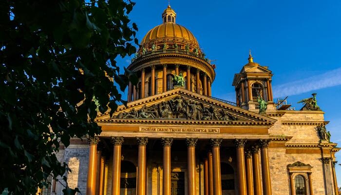 4 дня. Классика Петербурга по пятницам